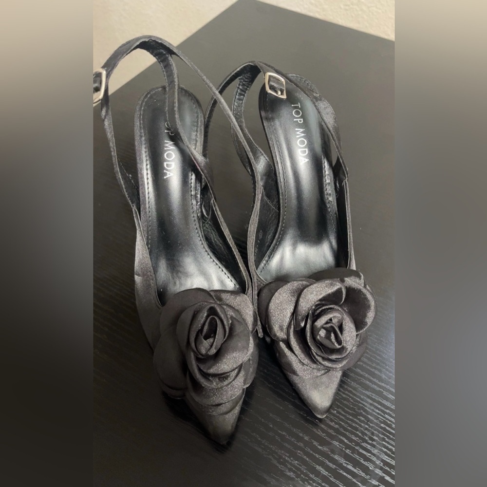 TOP Moda Women's Black Floral Heels